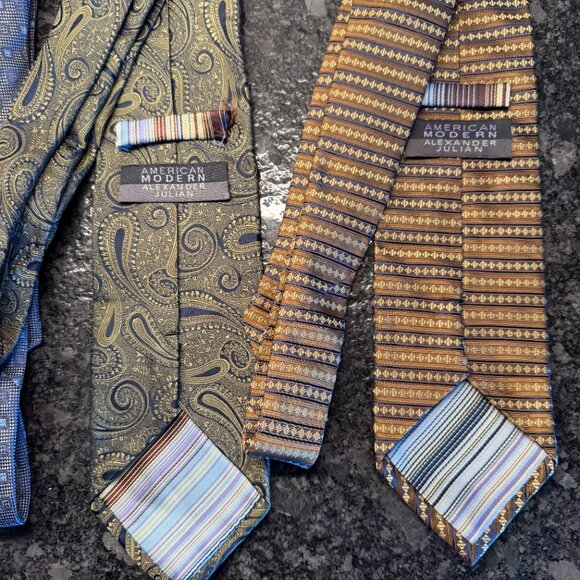Lot of 4 American Modern Alexander Julian silk neckties - Picture 8 of 9